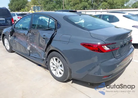 2025 Toyota Camry Le из США, поврежденный, VIN 4T1DAACK2SU187556